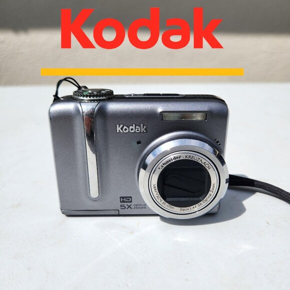 Kodak EasyShare Y2K Z1275 12.1 MP Digital Camera 5X Optical Zoom FOR PARTS ONLY - Picture 1 of 9